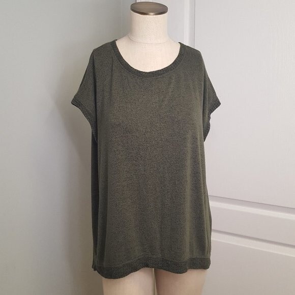 Matty M Zipper Back Olive Green Hi Lo Tunic Top - Picture 2 of 6